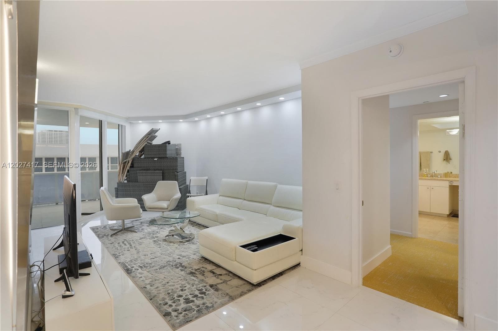 4775 COLLINS AV 1804 photo 12