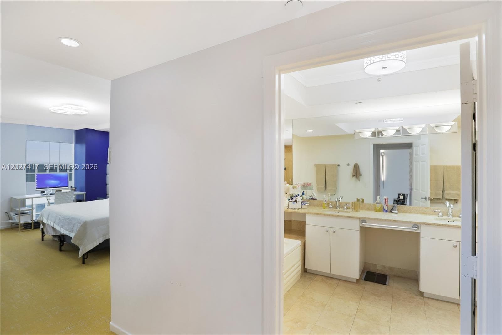 4775 COLLINS AV 1804 photo 25