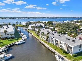 1950 SW Palm City Road #9102 4
