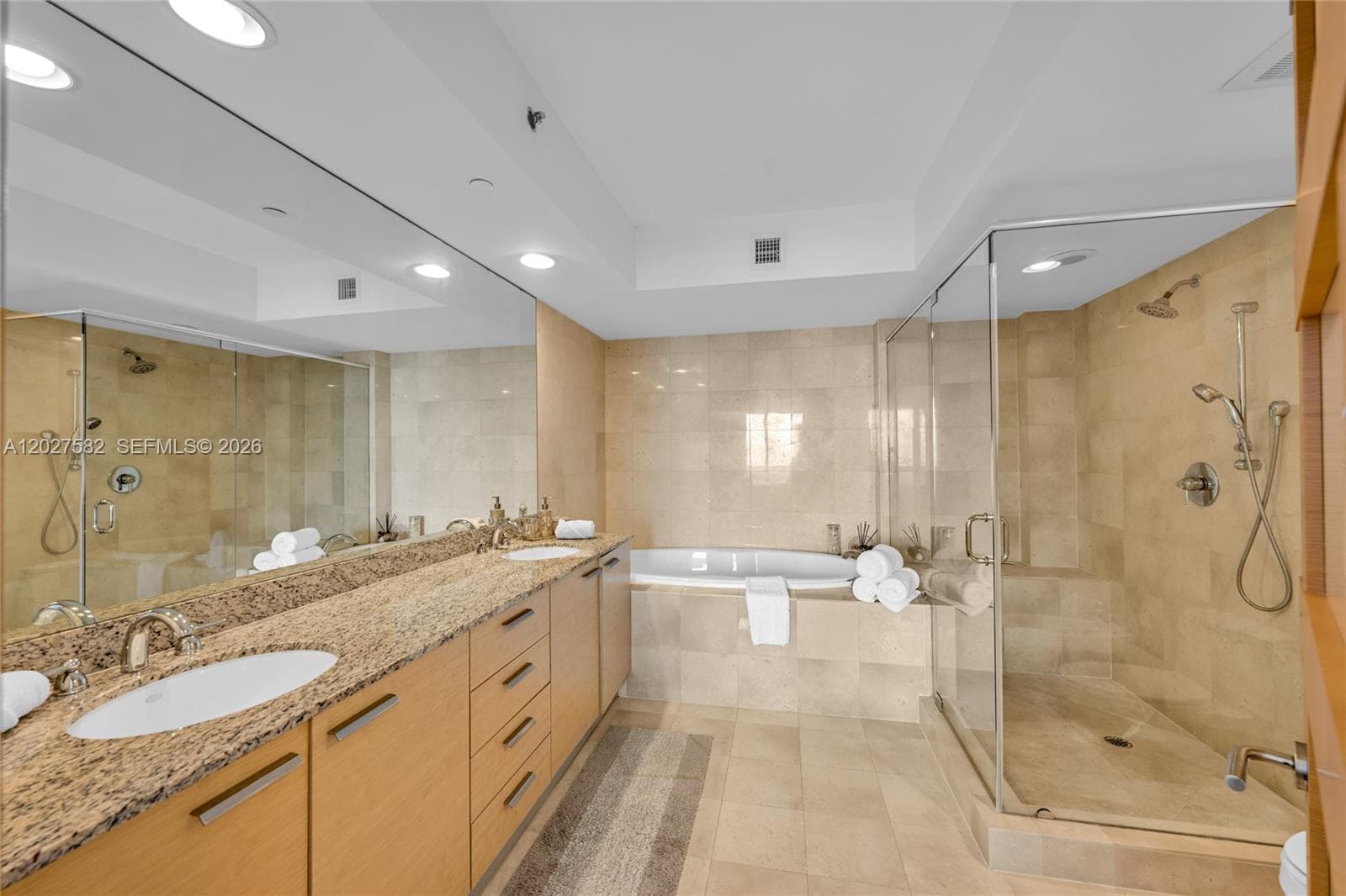 1830 S Ocean Dr 4404 photo 17