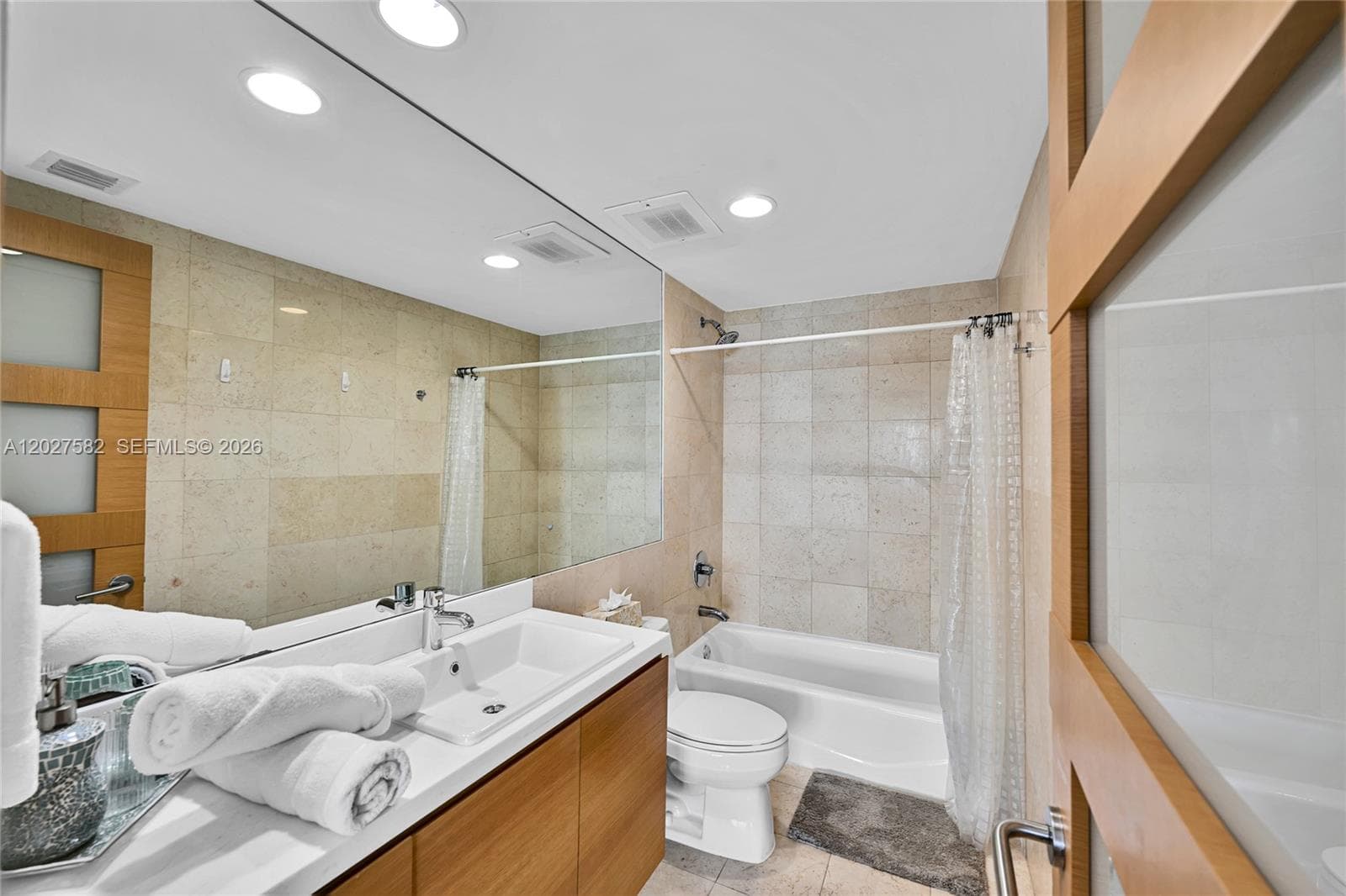 1830 S Ocean Dr 4404 photo 24