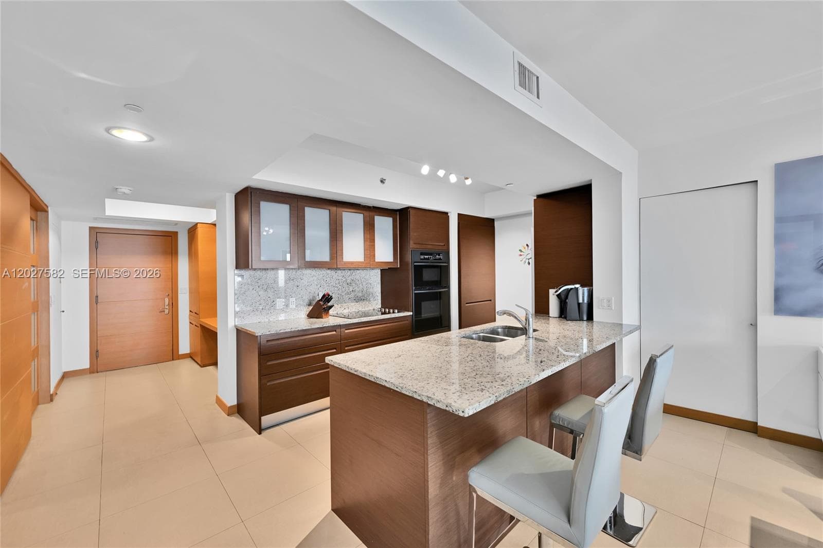 1830 S Ocean Dr 4404 photo 8