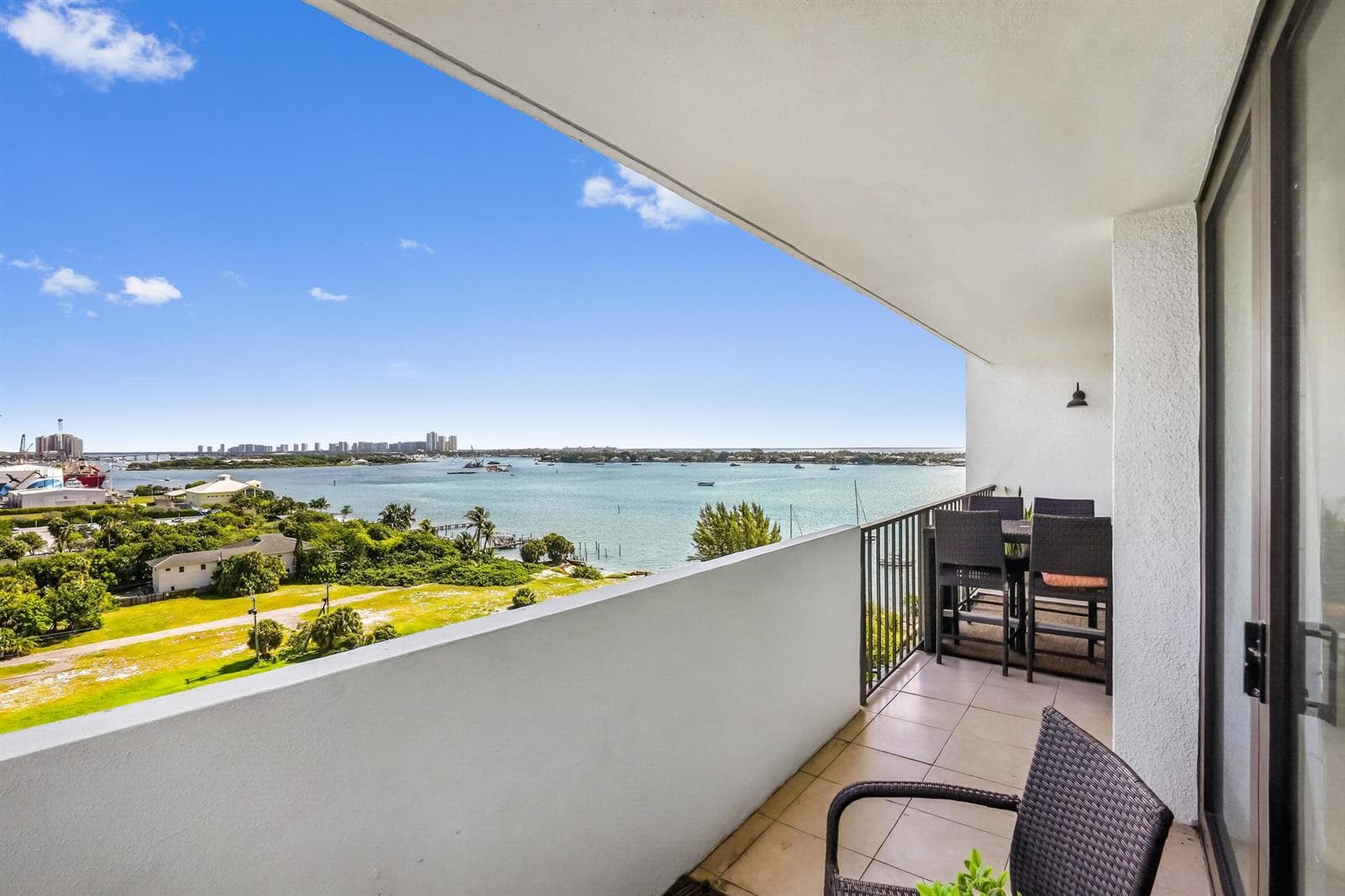 5600 N Flagler Drive #1106 2
