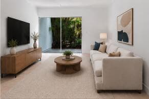 725 Hummingbird Way #111 1