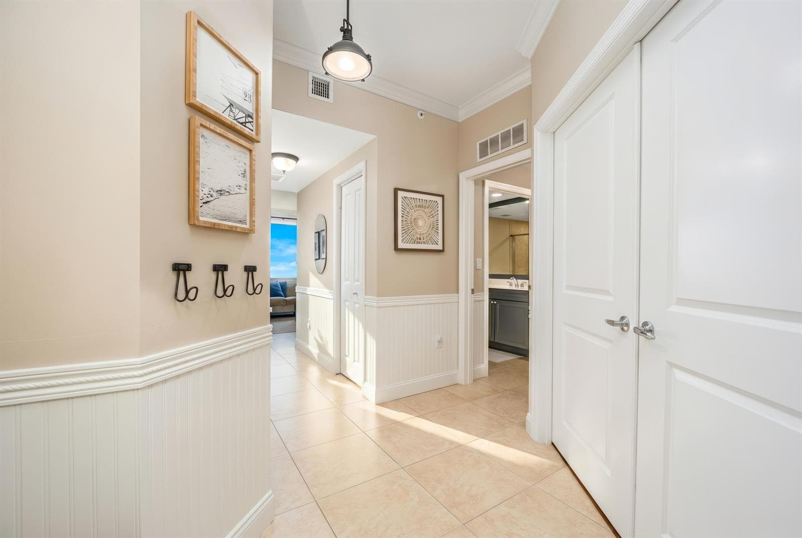 875 NW Flagler Avenue #203 4