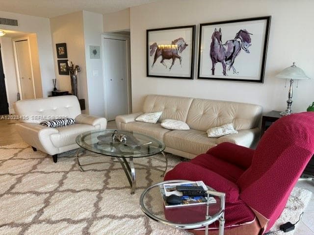 19707 Turnberry Way 18L photo 4