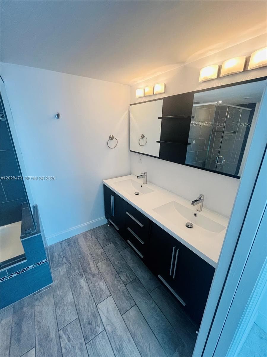 2655 Collins Ave 602 photo 11