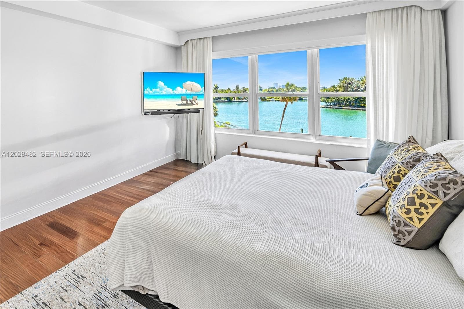 9102 W Bay Harbor Dr 3-C photo 16