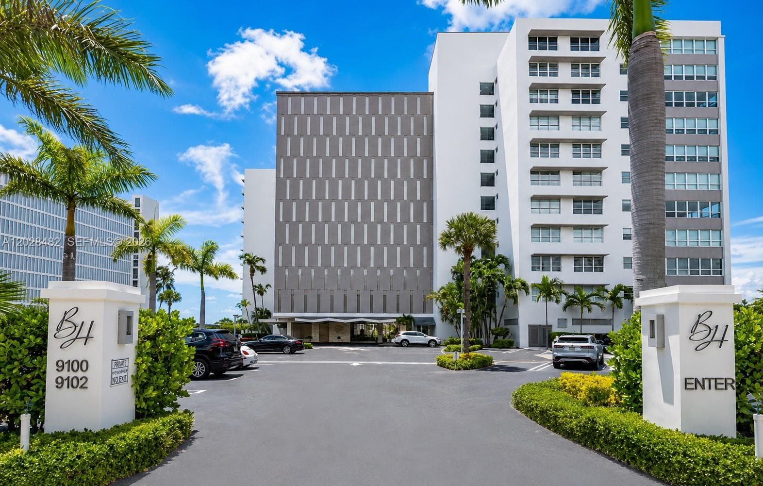9102 W Bay Harbor Dr 3-C photo 24