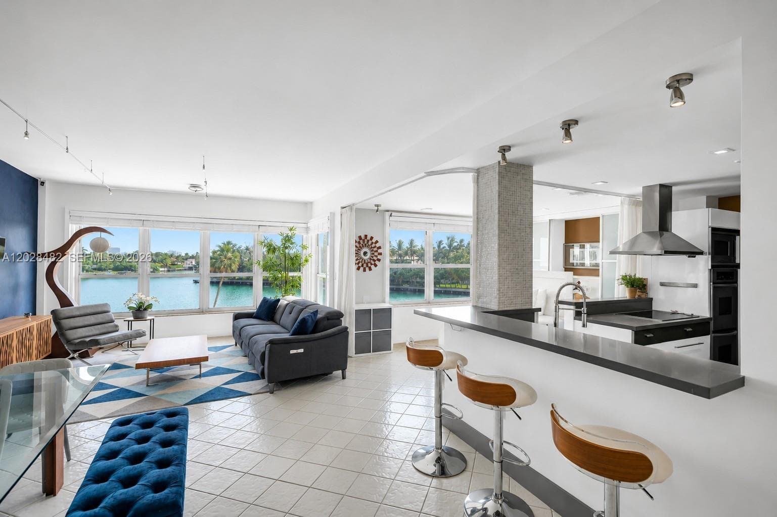 9102 W Bay Harbor Dr 3-C photo 8
