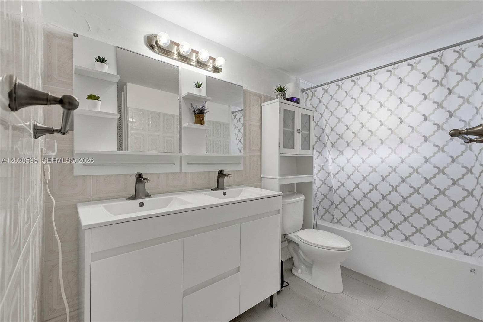 7133 Bay Dr 305 photo 7