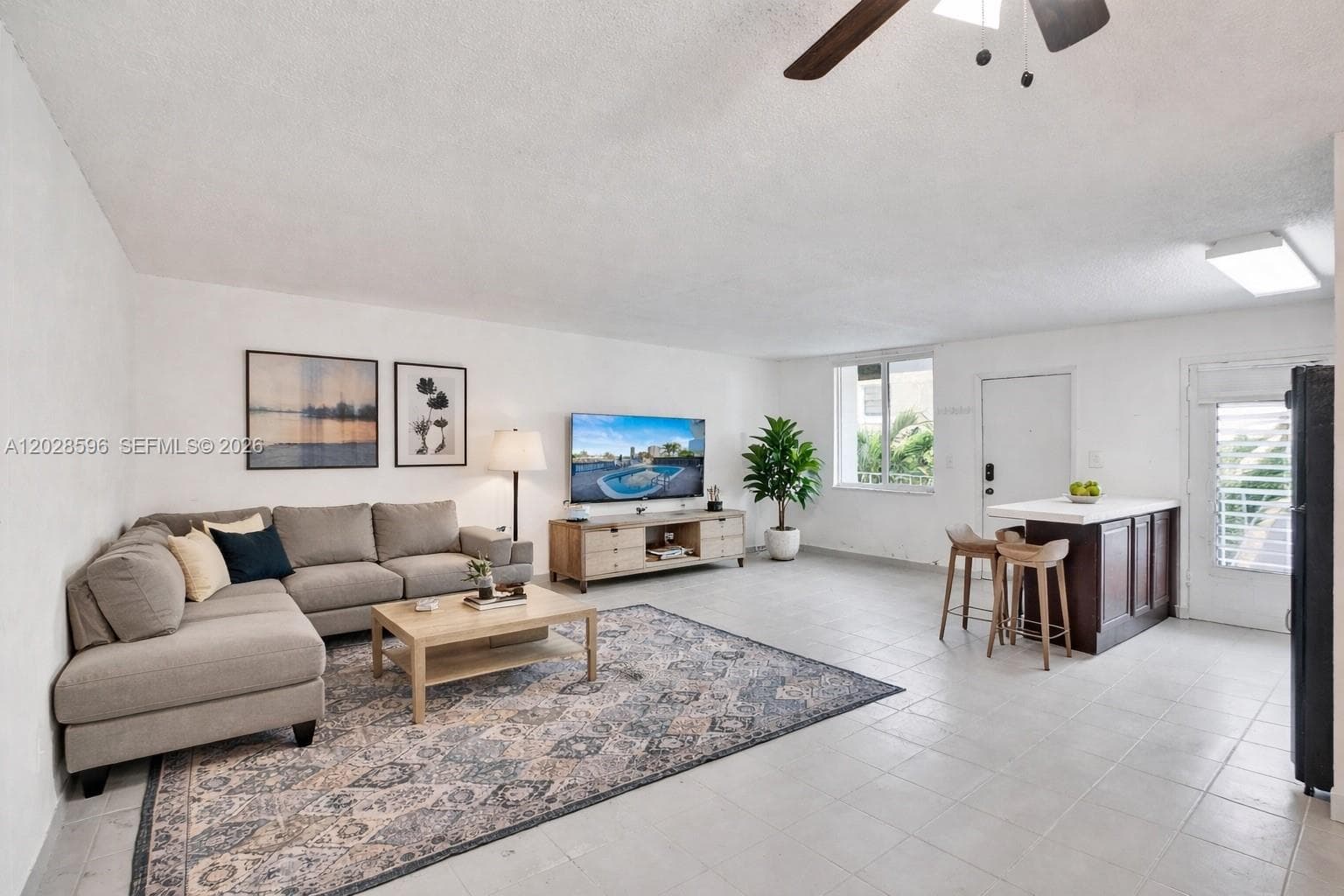 7133 Bay Dr #305 1