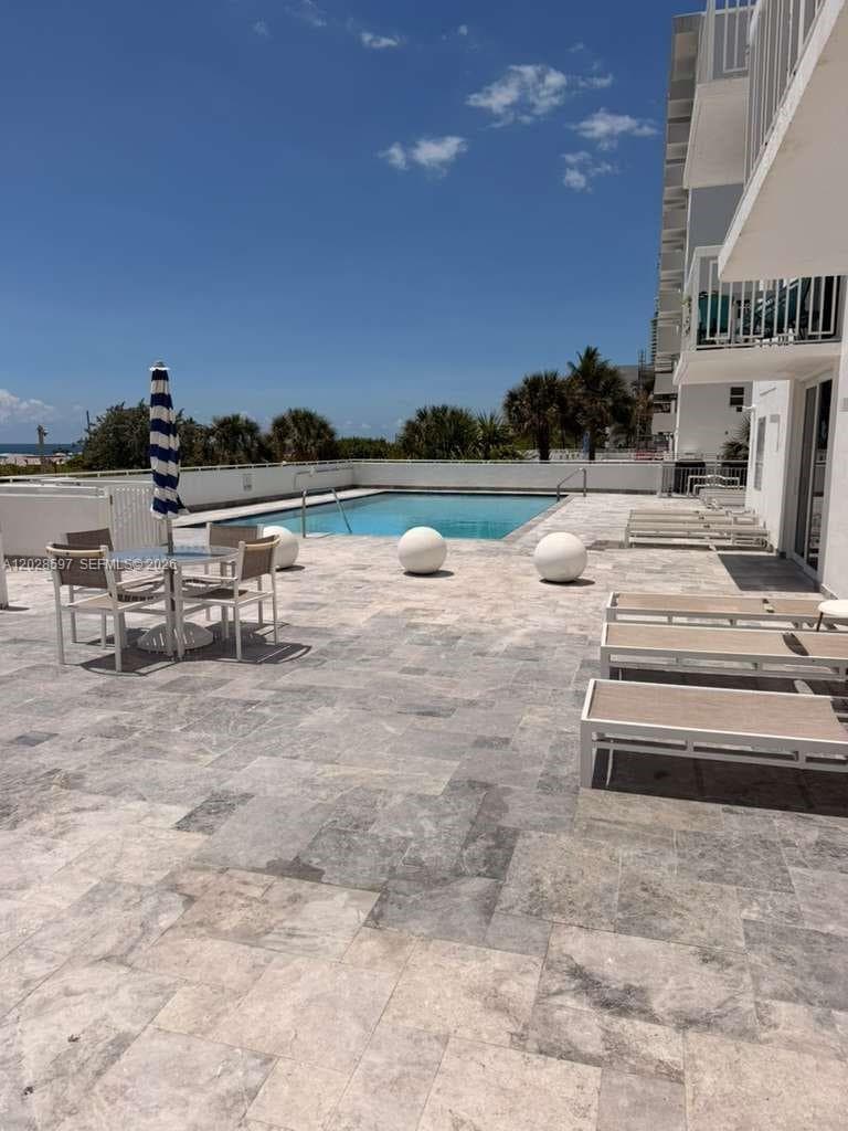401 Ocean Dr 224 photo 6