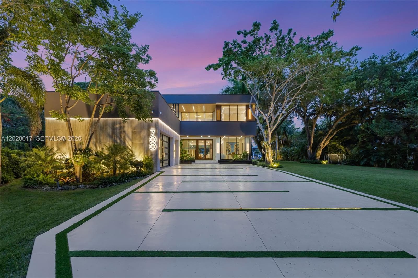 700 SW 12th Ave 5