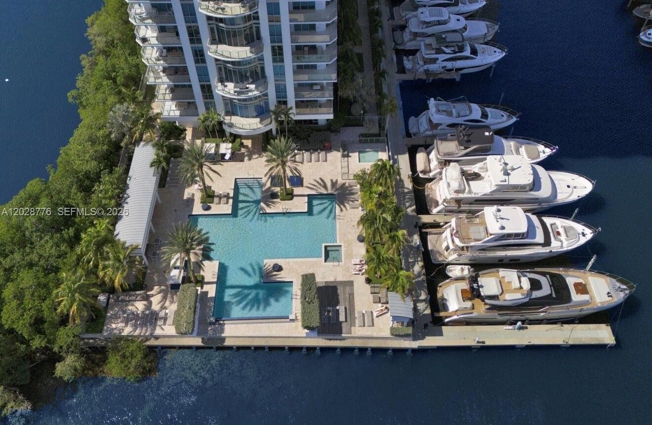 17111 Biscayne Blvd 208 photo 6