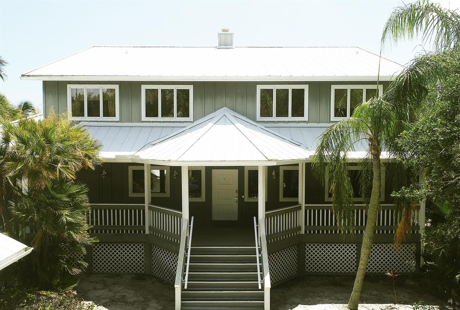 114 N SEWALLS POINT Road 4