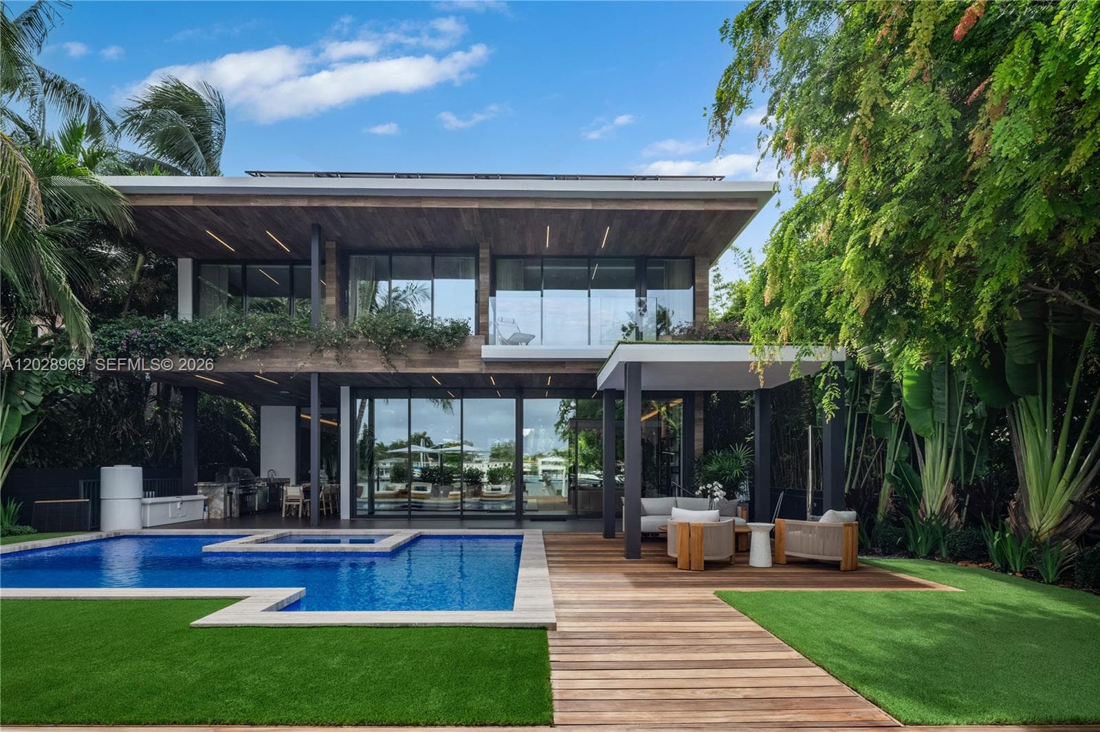 508 W Dilido Dr 1