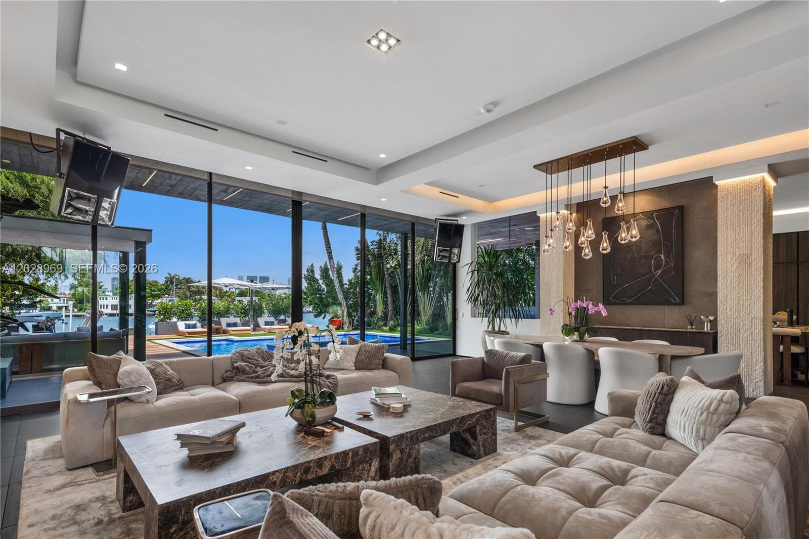 508 W Dilido Dr 4