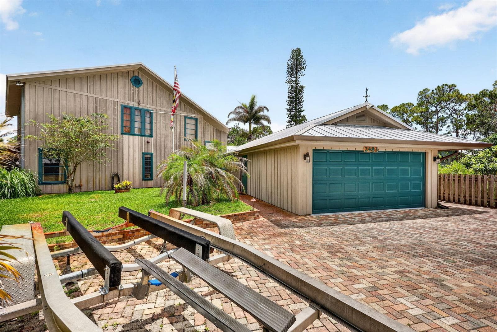 2483 SW Murphy Road 3
