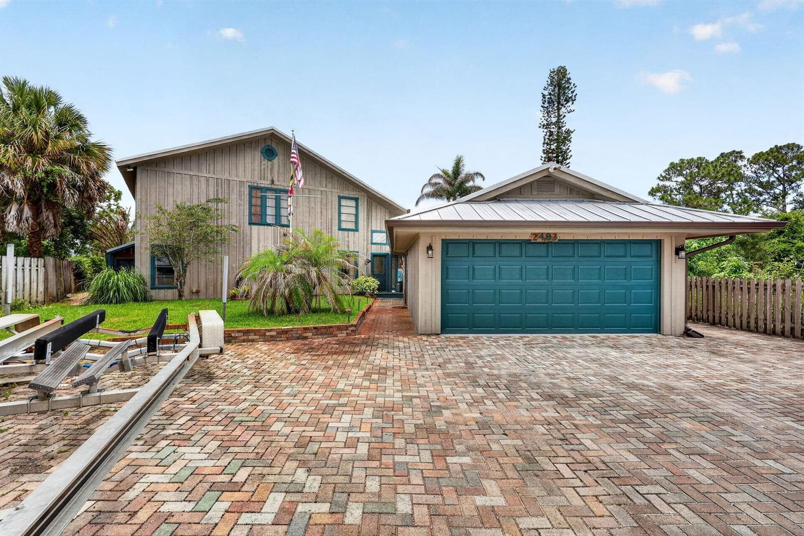 2483 SW Murphy Road 1