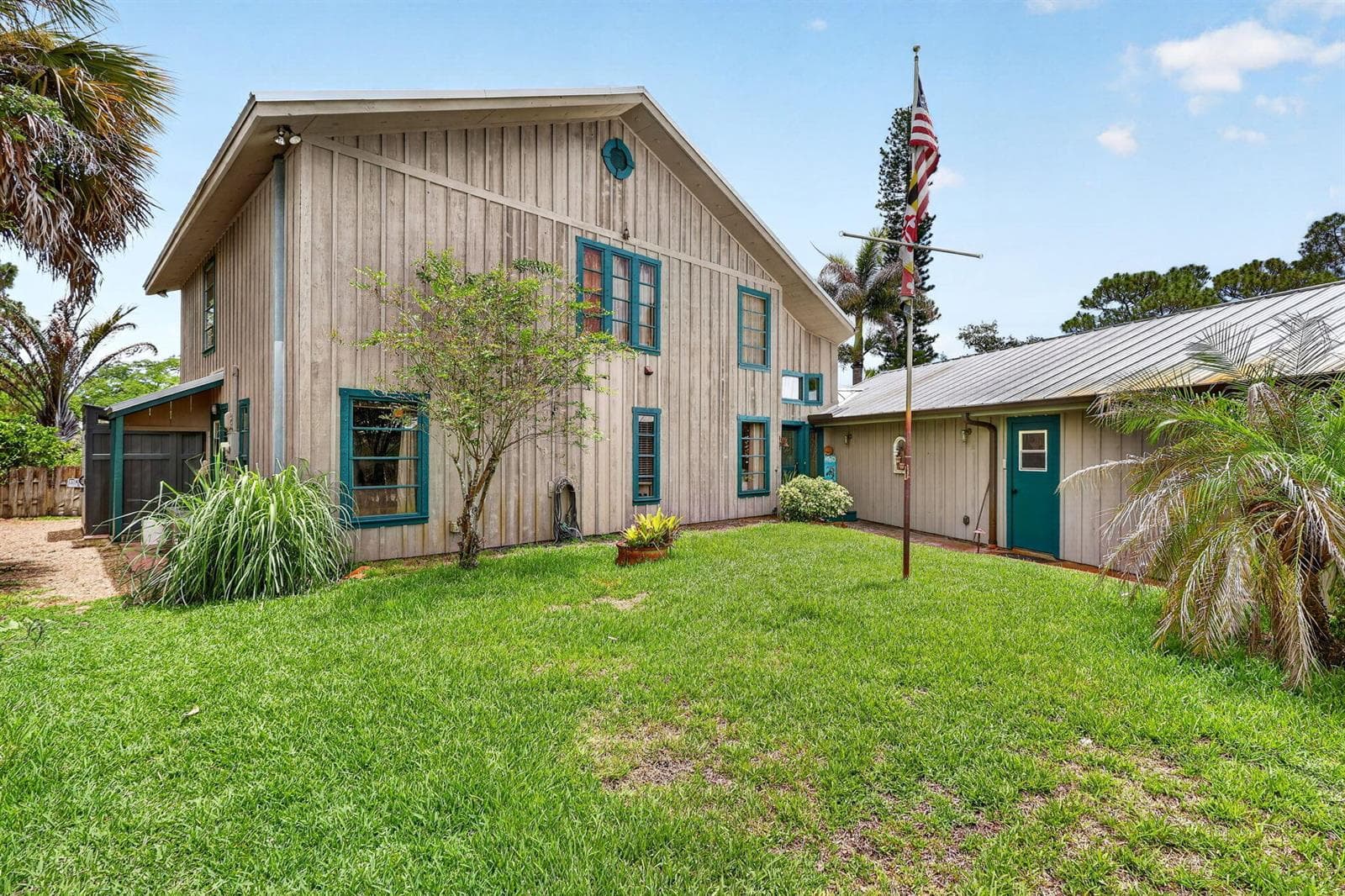 2483 SW Murphy Road 4