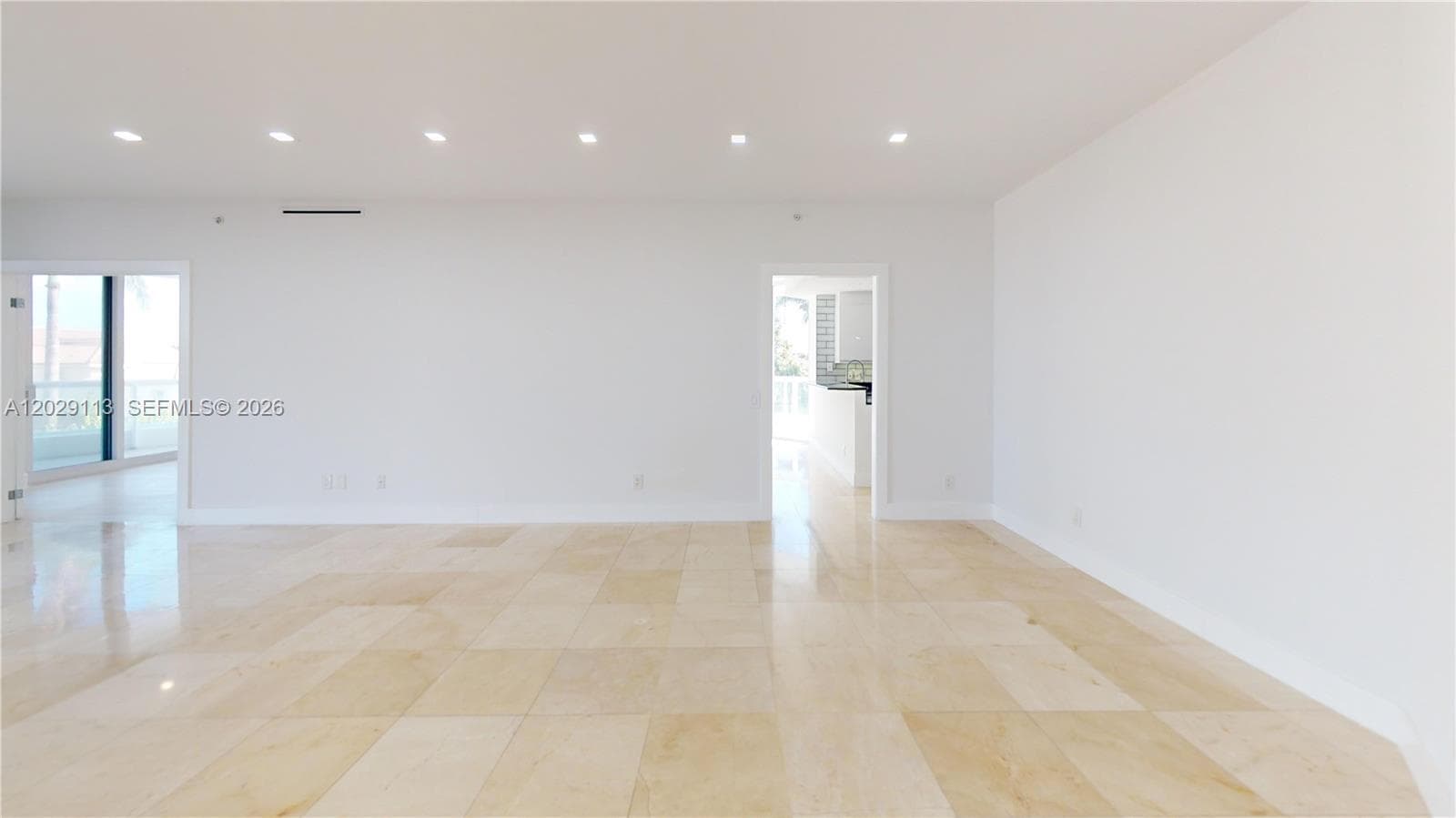 21050 NE 38th Ave 305 photo 10