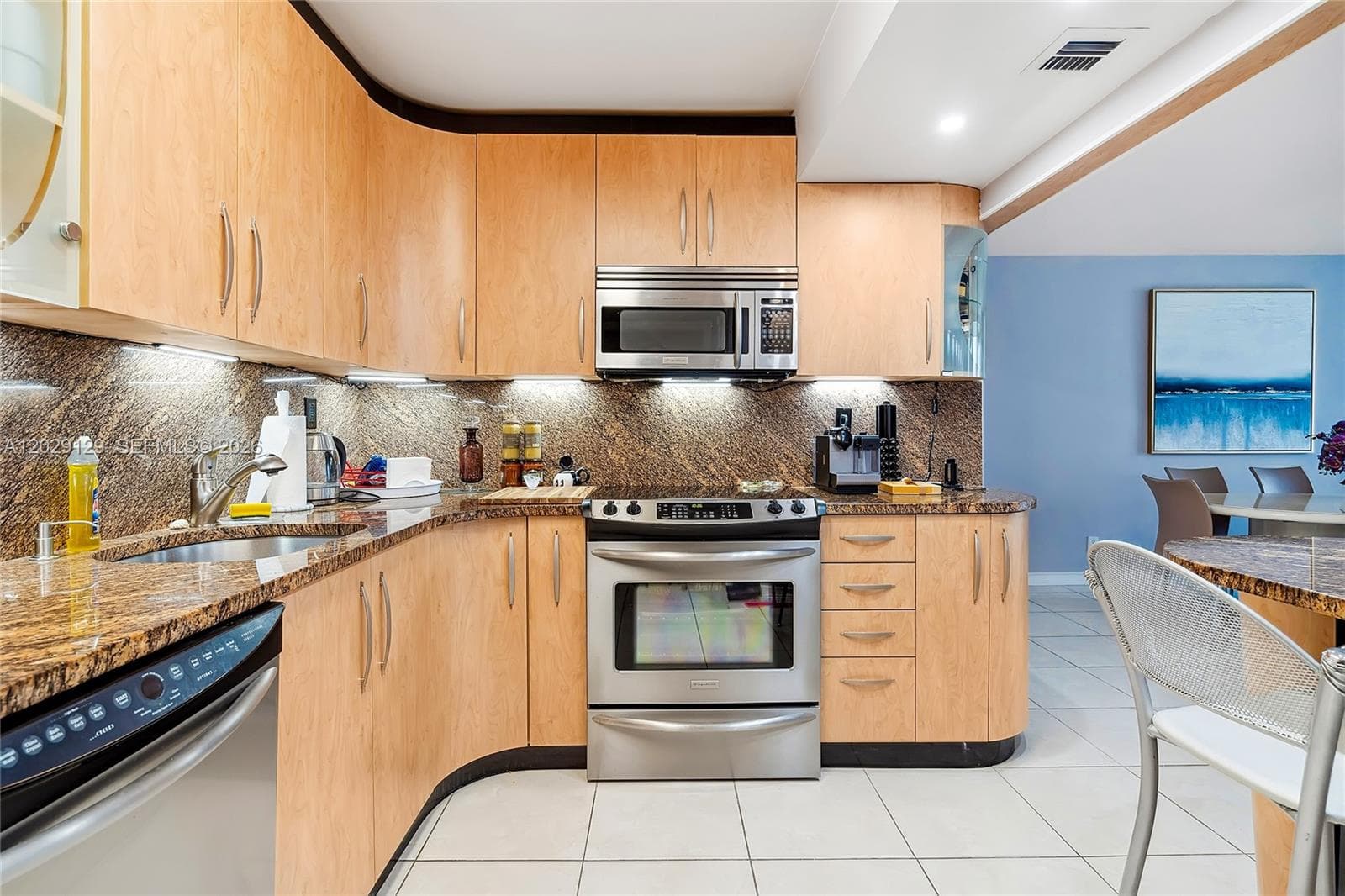 1400 S Ocean Dr 802 photo 3