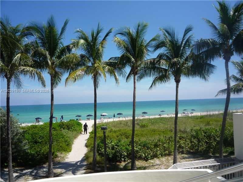 5161 Collins Ave 909 photo 13