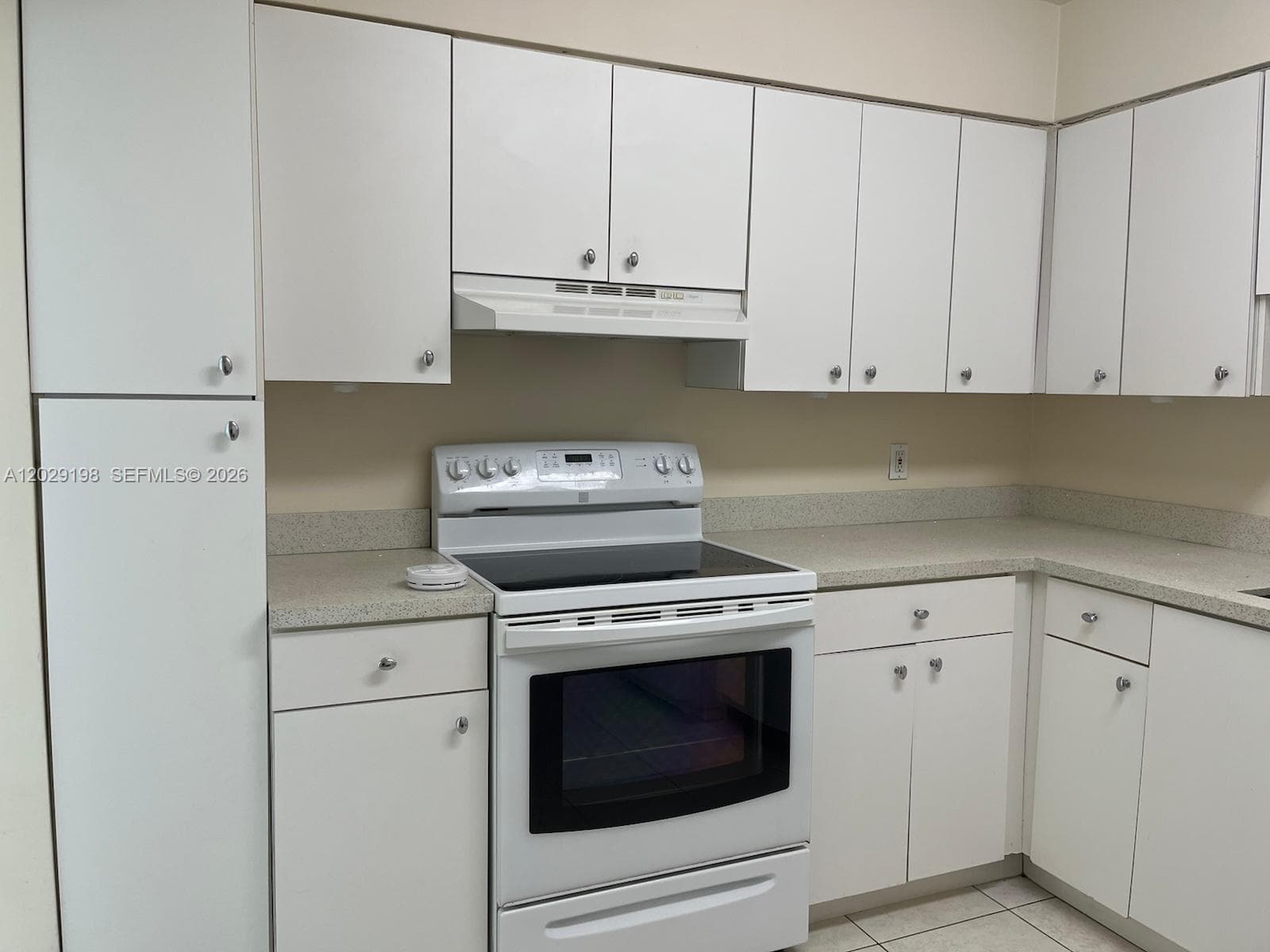5161 Collins Ave 909 photo 4