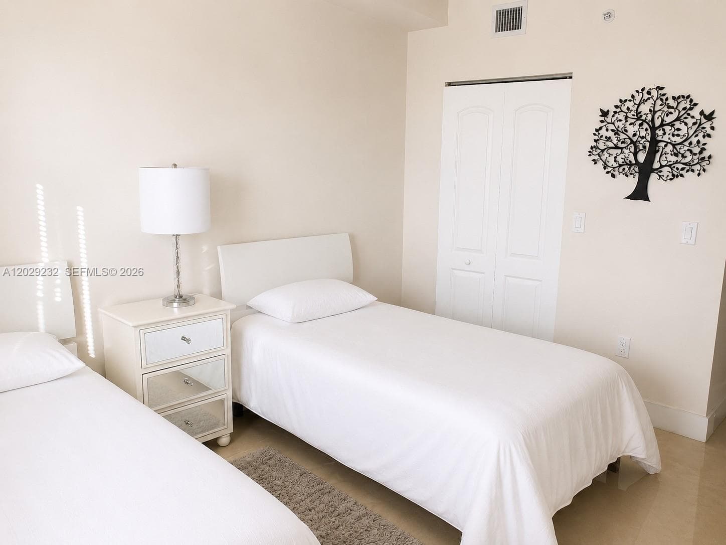 17100 N Bay Rd 1605 photo 17