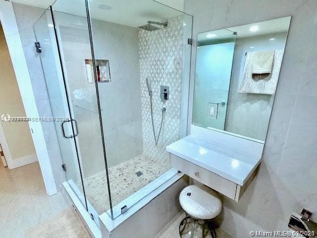 19707 Turnberry Way 16L photo 14