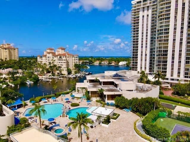 19707 Turnberry Way 16L photo 8