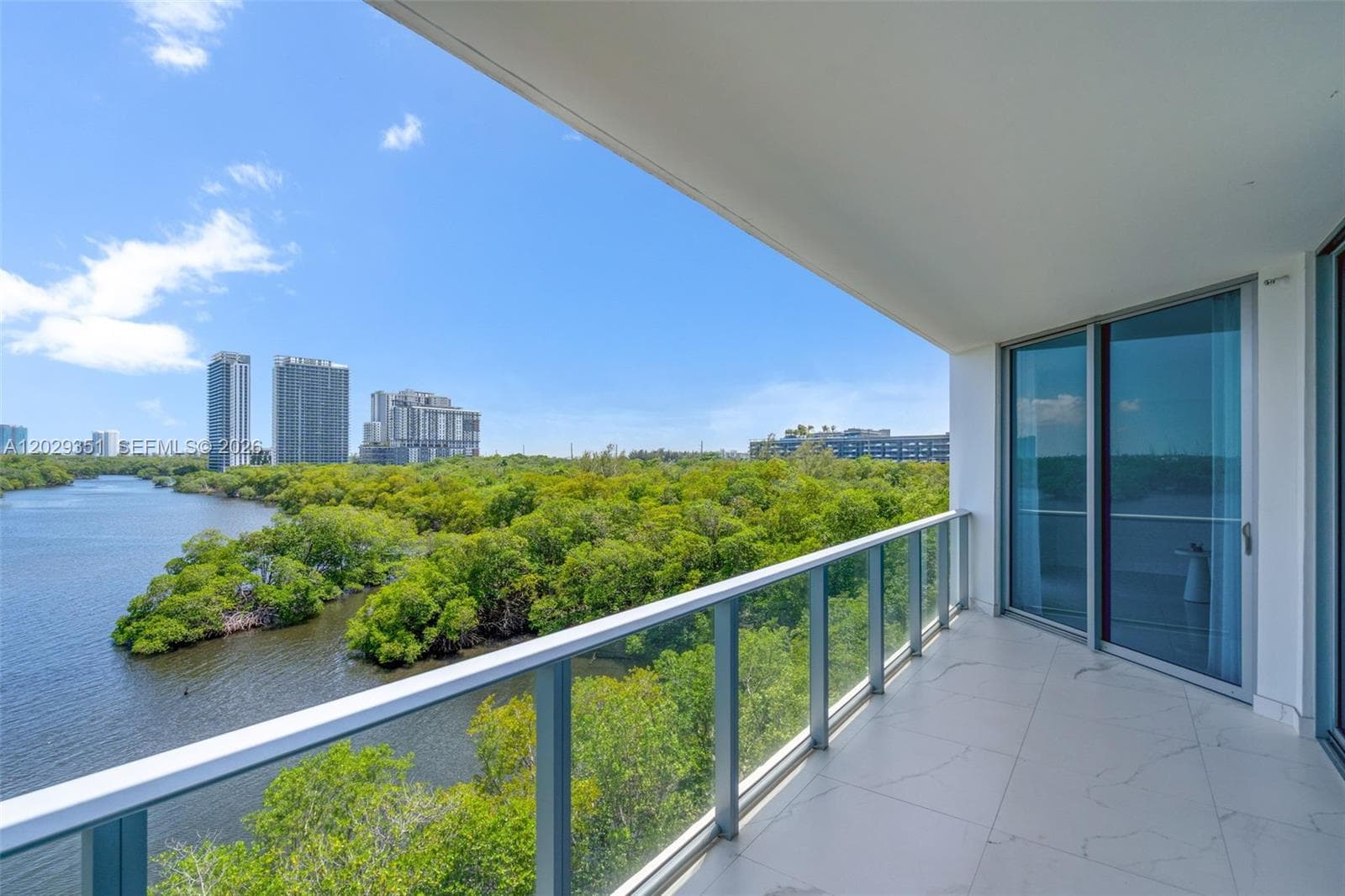 17111 BISCAYNE BL #506 2