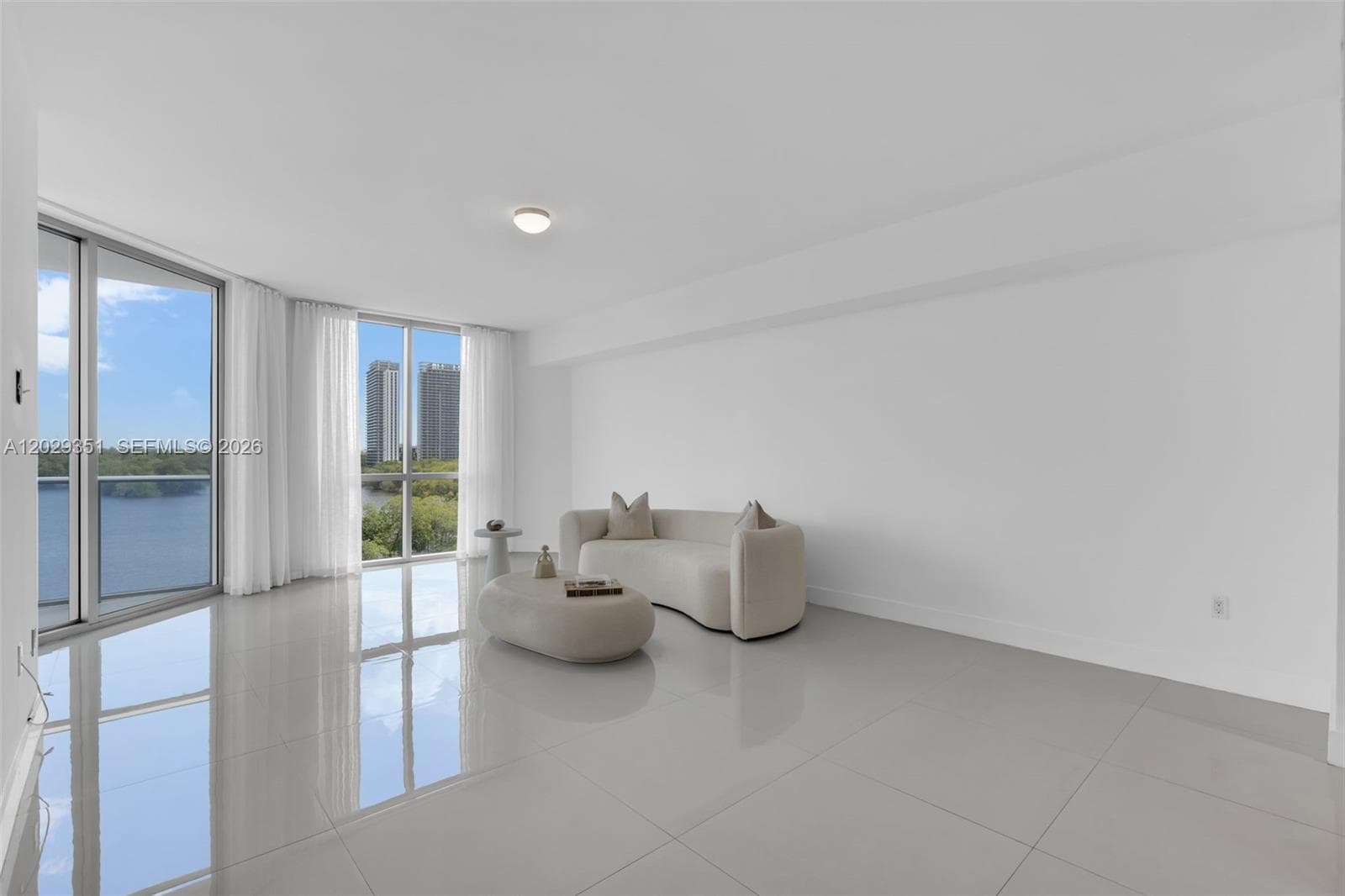 17111 BISCAYNE BL 506 photo 13