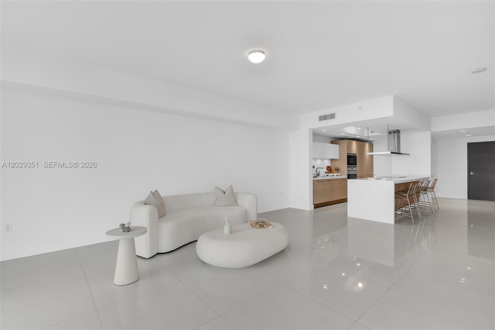17111 BISCAYNE BL 506 photo 16