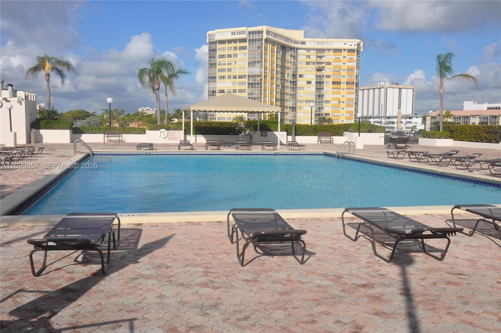 1865 S Ocean Dr 20H photo 14