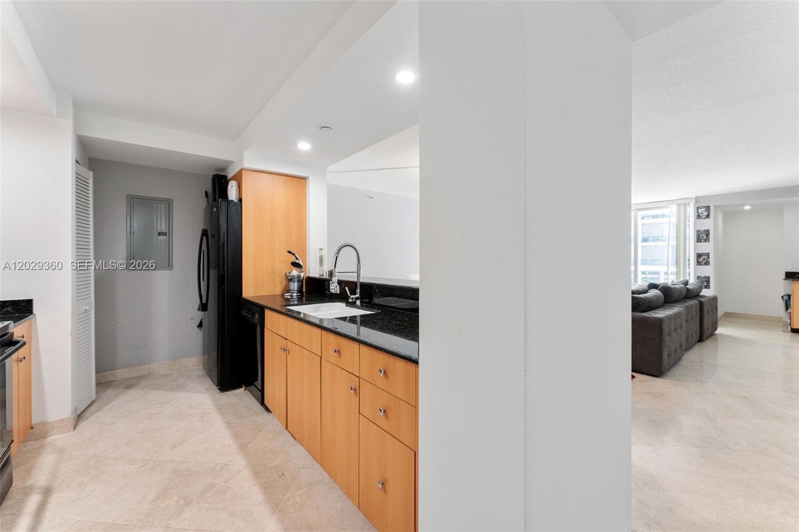 6917 Collins Ave 607 photo 3