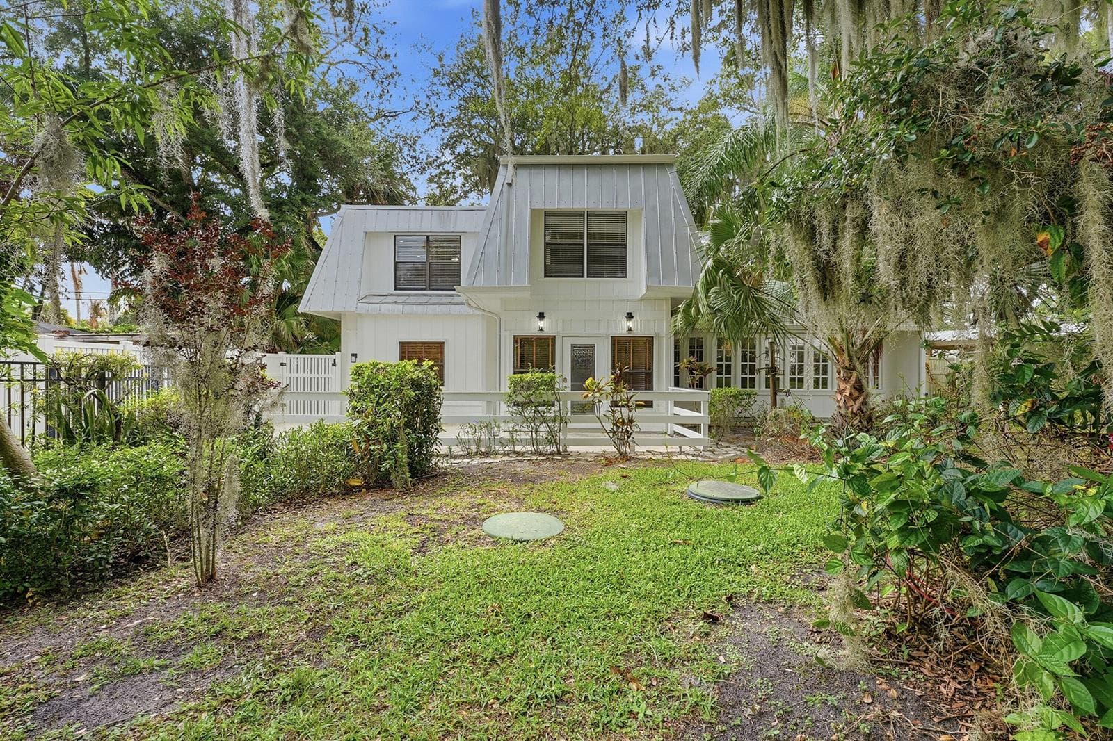 576 SW Rustic Circle 1