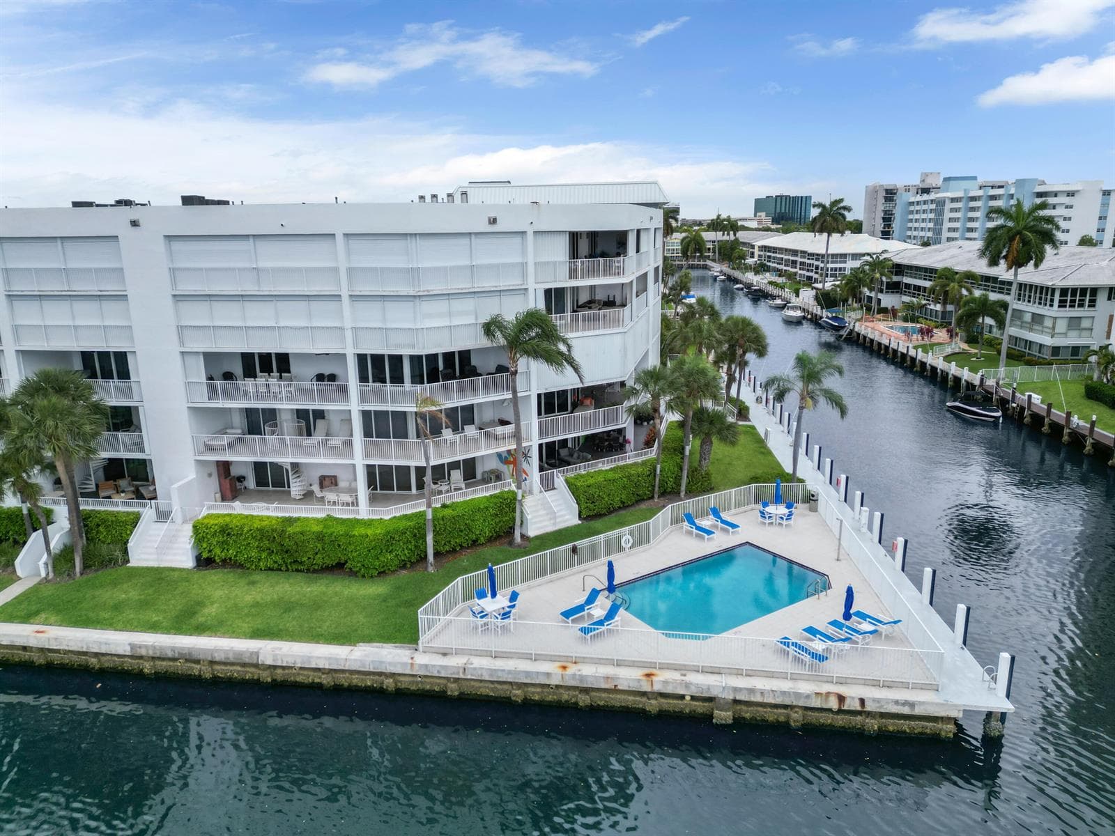 3100 NE 47th Court #305 1