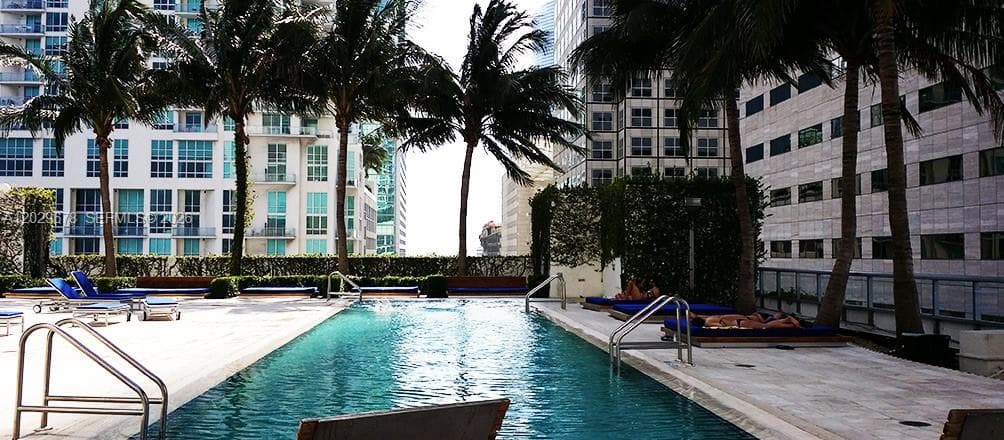 325 S Biscayne Blvd 717 photo 21