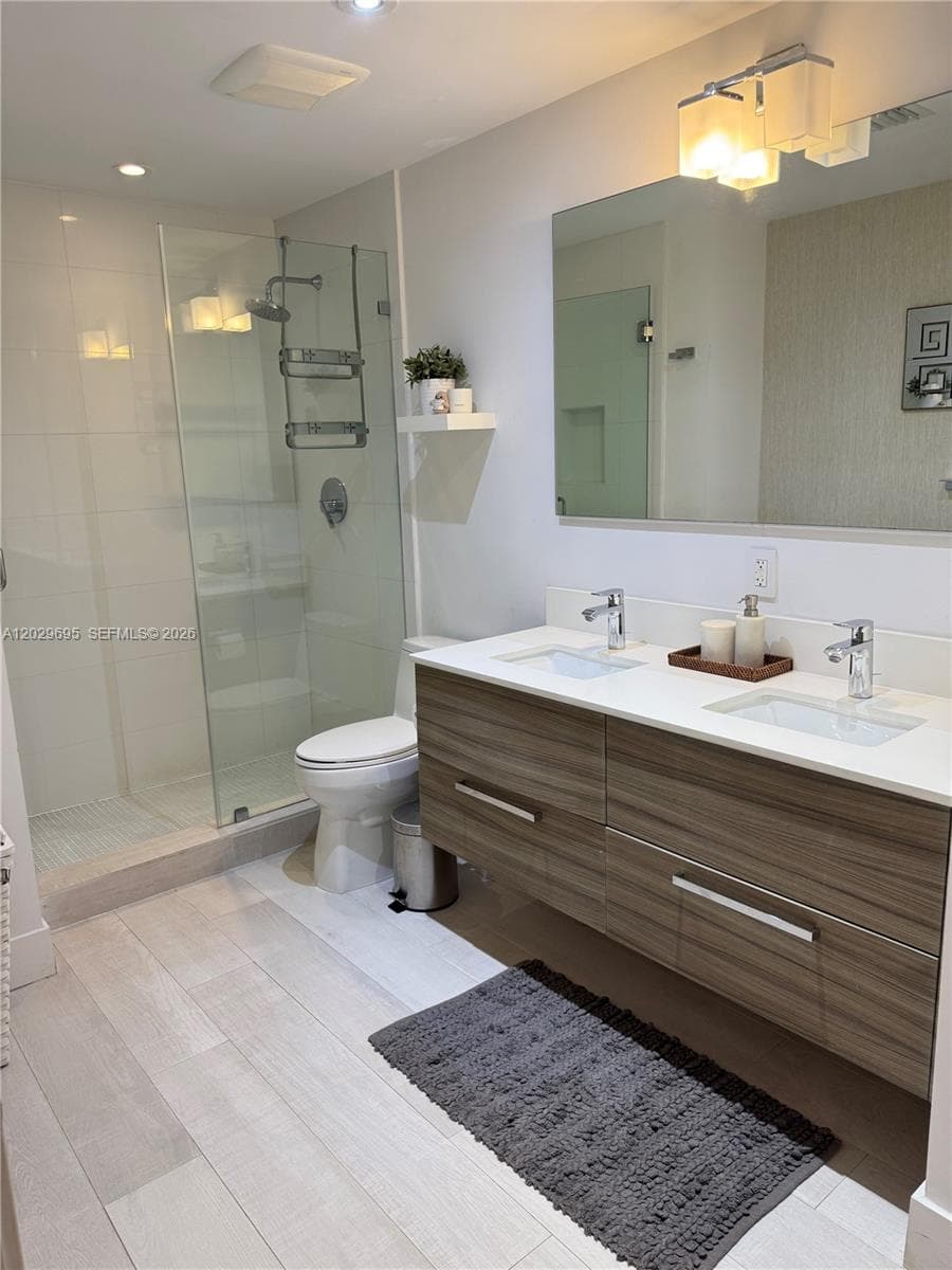 151 Crandon Blvd 405 photo 9