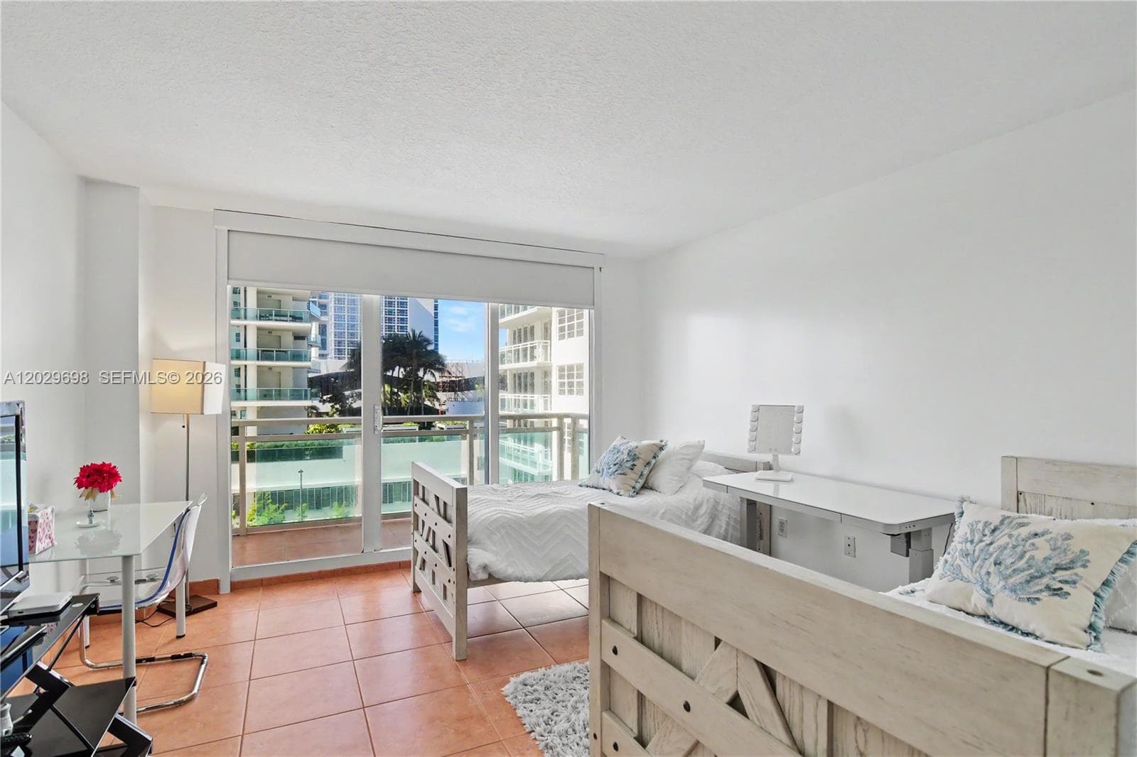 6917 Collins Ave 605 photo 17