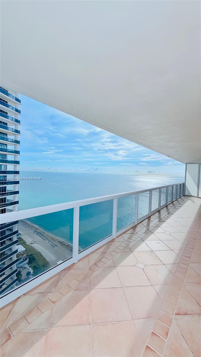1830 S Ocean Dr 3708 photo 12