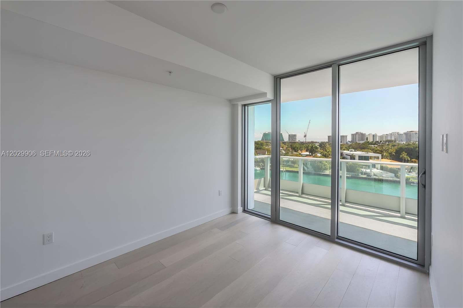 9201 E Bay Harbor Dr 603 photo 13