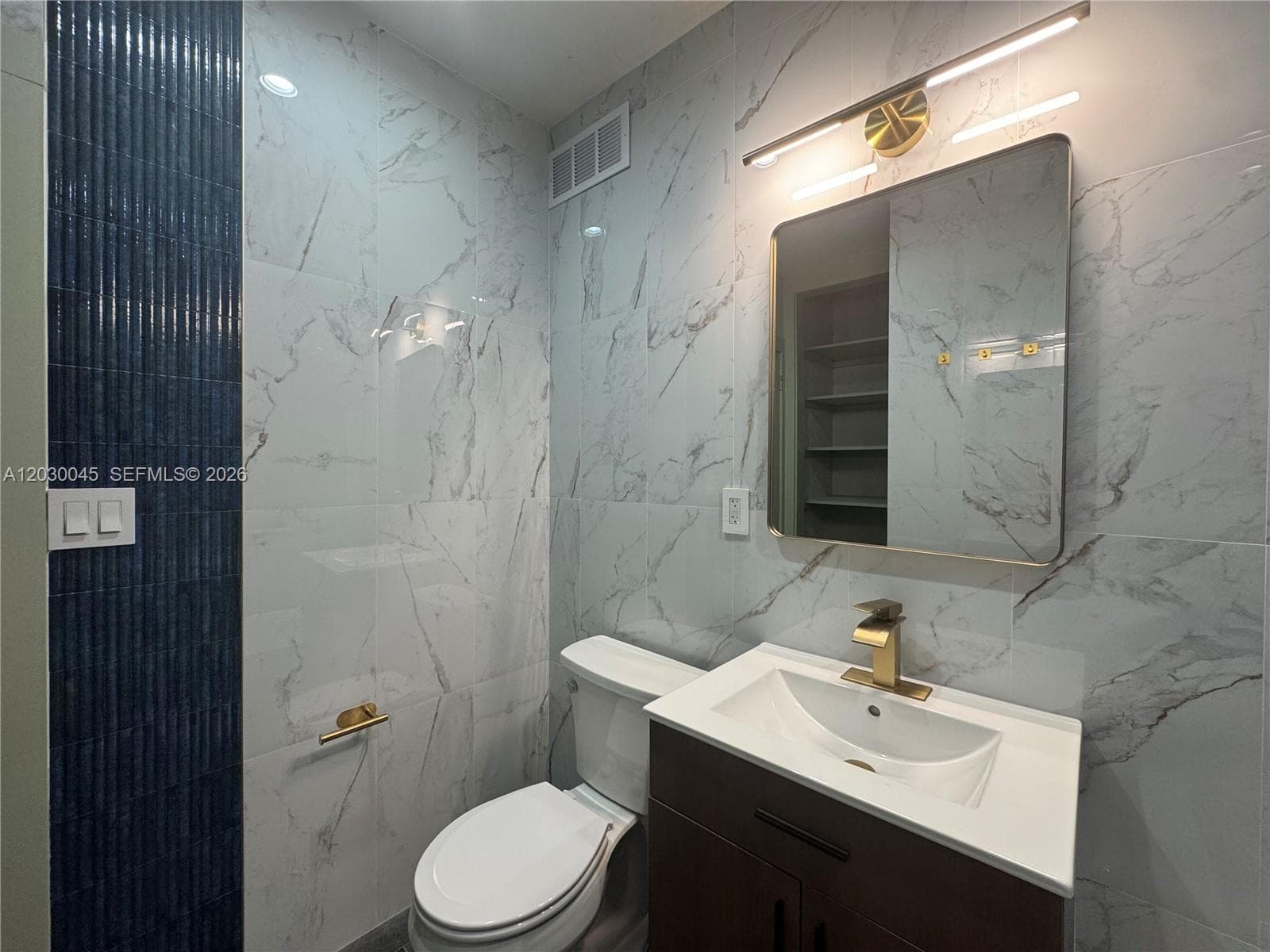 2137 Calais Dr 5 photo 21