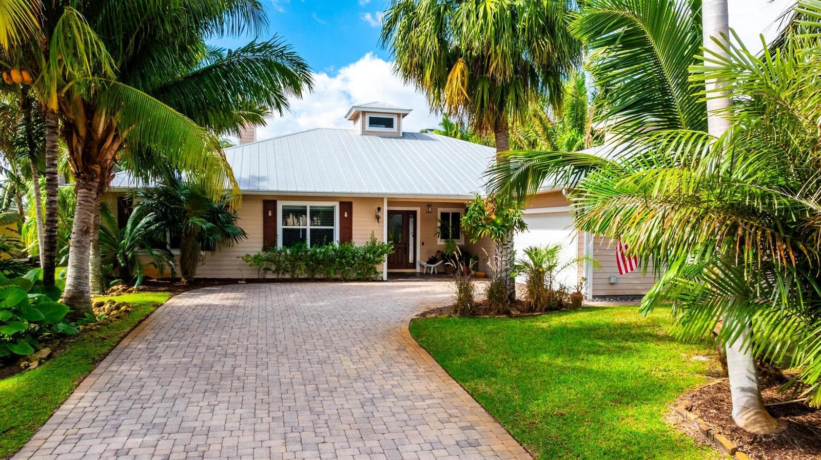 2672 NW South Shore Road 2