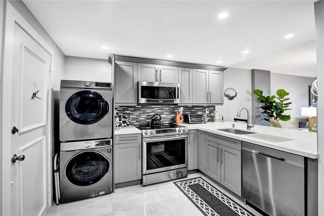 3430 Galt Ocean Drive 804 photo 3