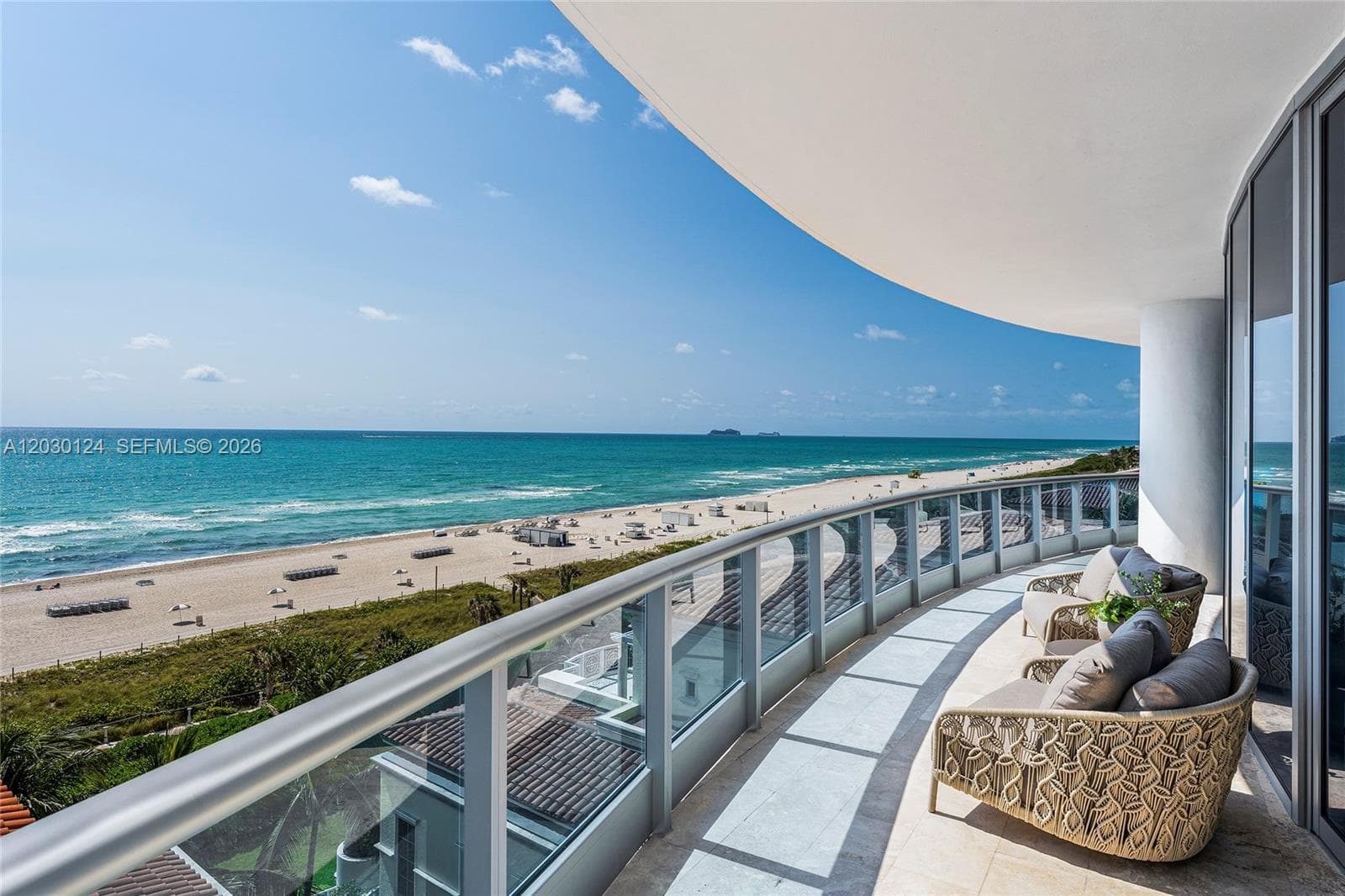 5959 Collins Ave 807 photo 2