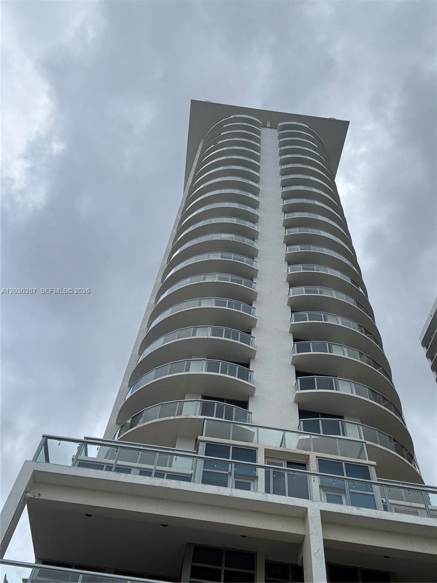 17315 Collins Ave 1406 photo 13