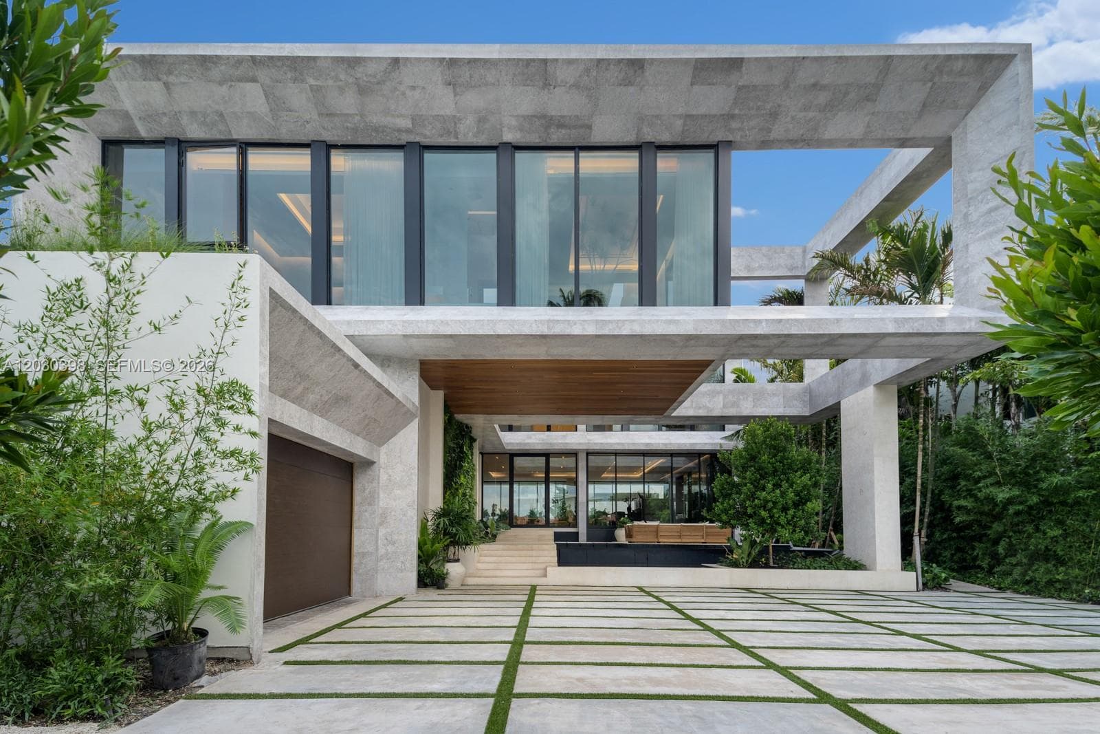 360 S Hibiscus Drive 4
